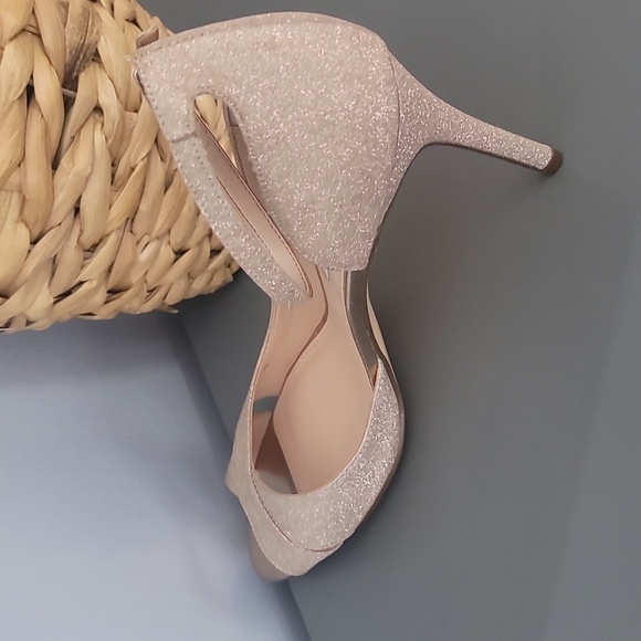 NINA Princess Gold Peep Toe Heels - Picture 8 of 13